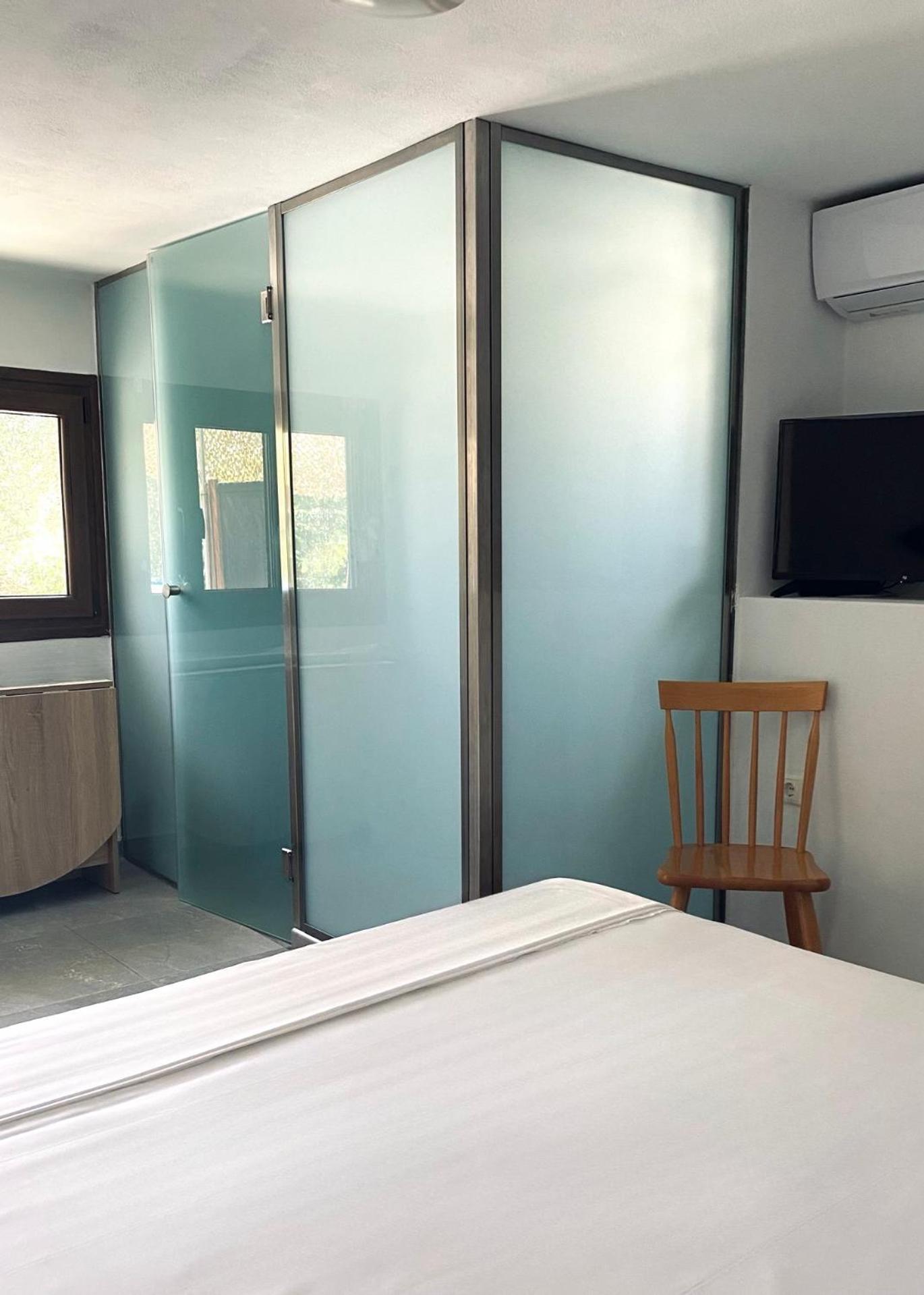 Moxy Paxos Apartments Гайос Экстерьер фото